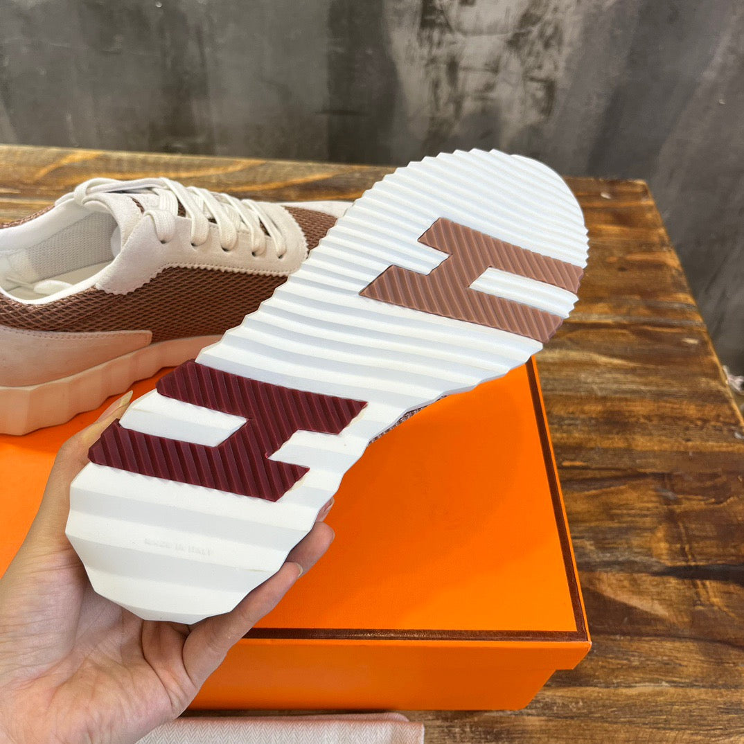 HERM Sneakers