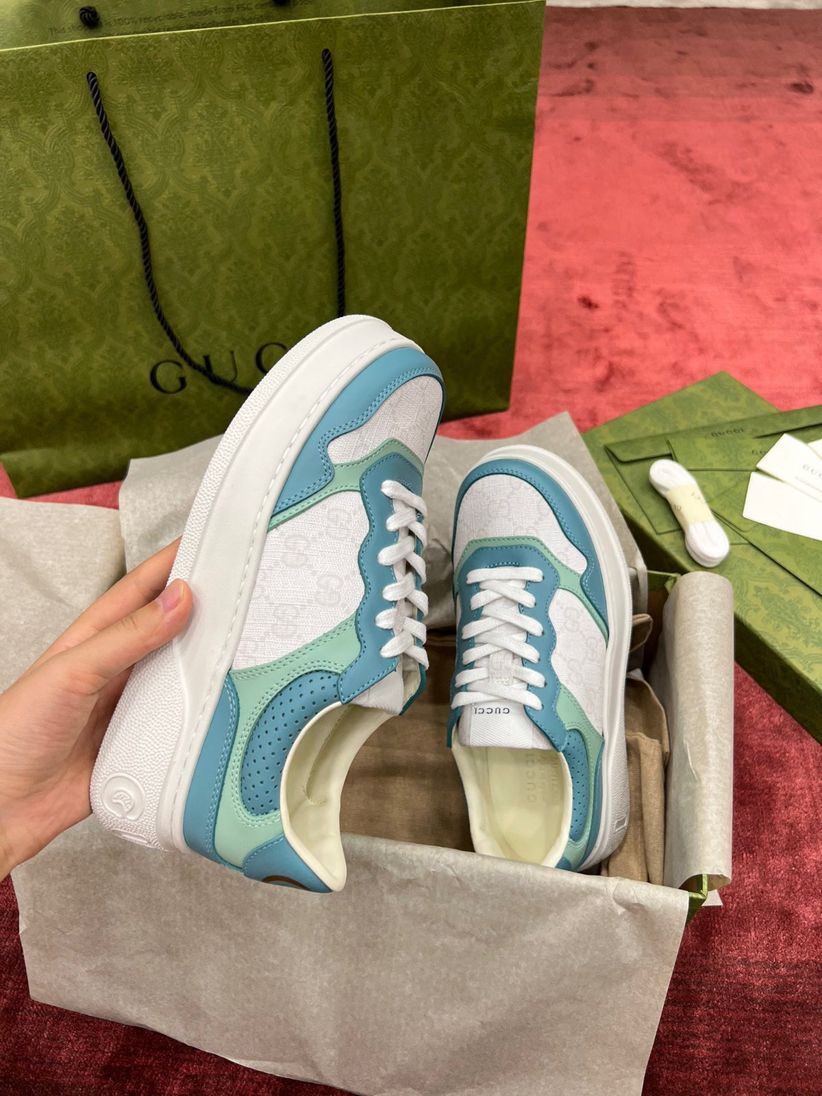 Sneakers & Shoes