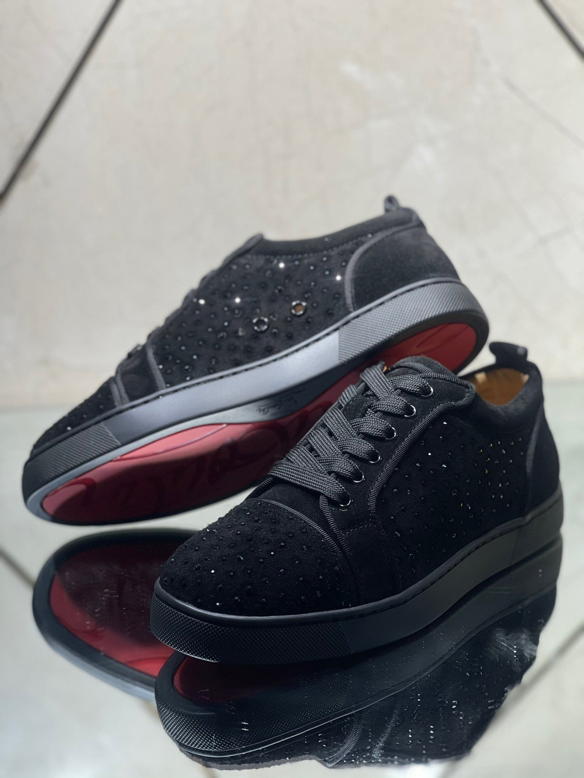 Sneakers & Shoes