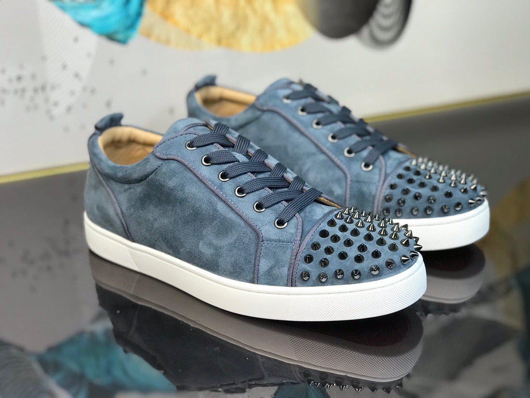 Sneakers & Shoes