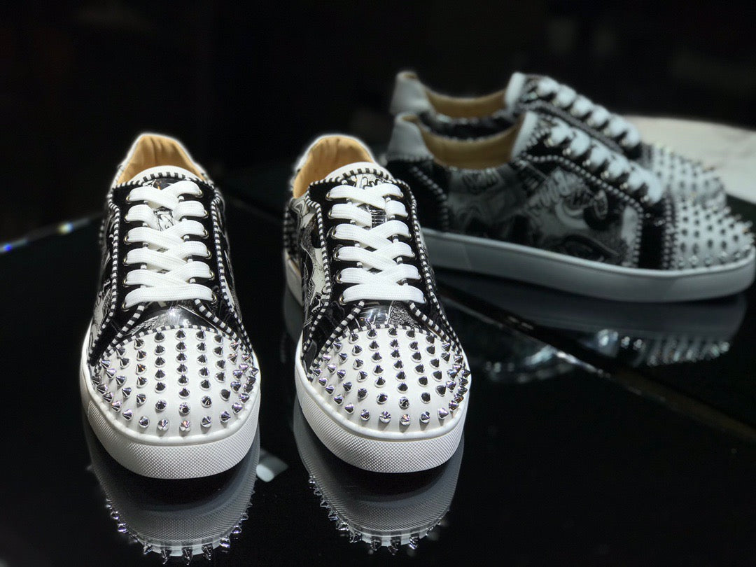Sneakers & Shoes