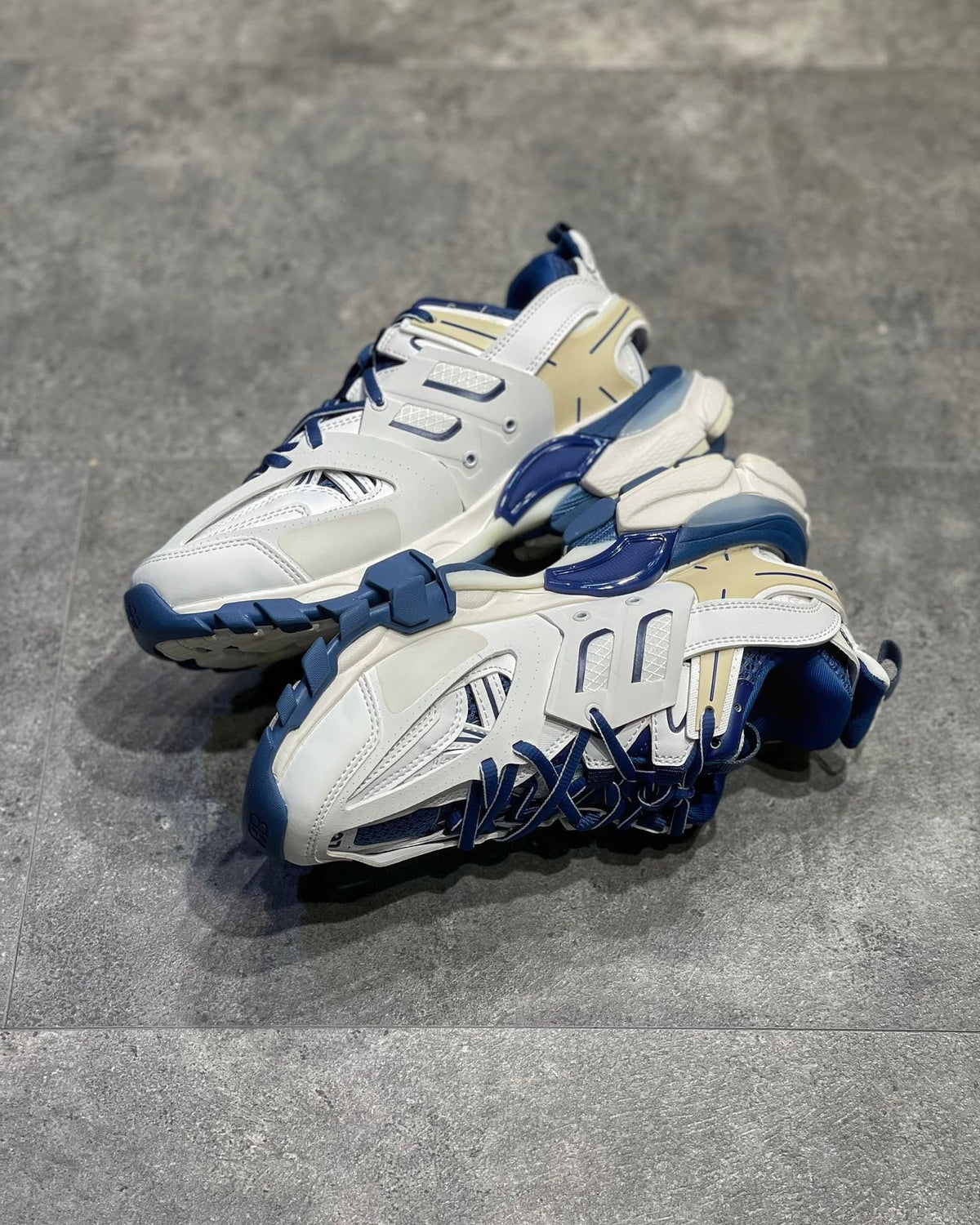 BLCG Sneakers