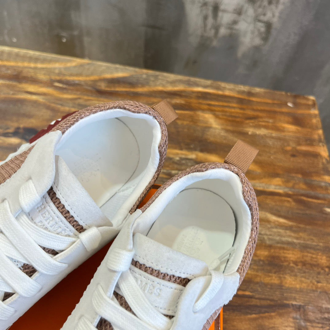 HERM Sneakers