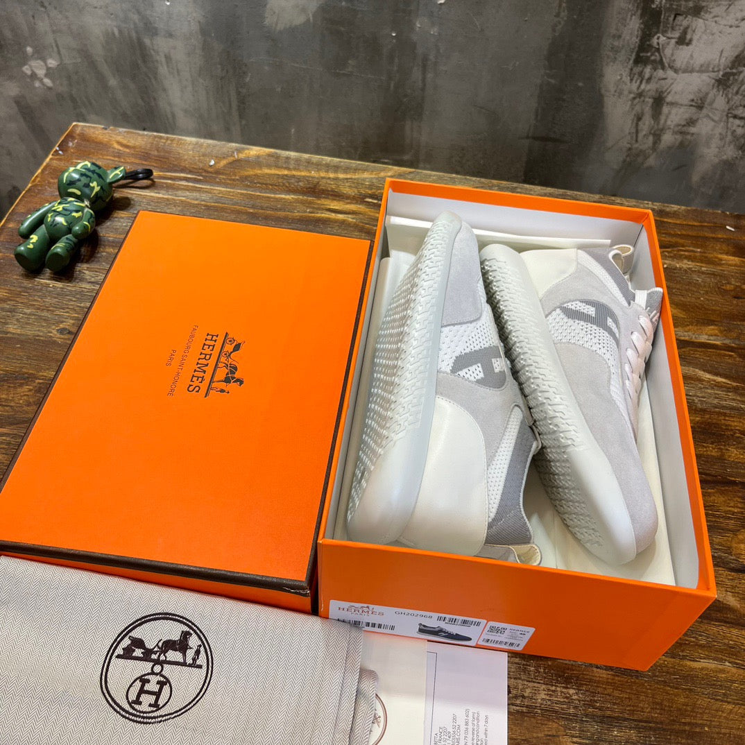 HERM Sneakers