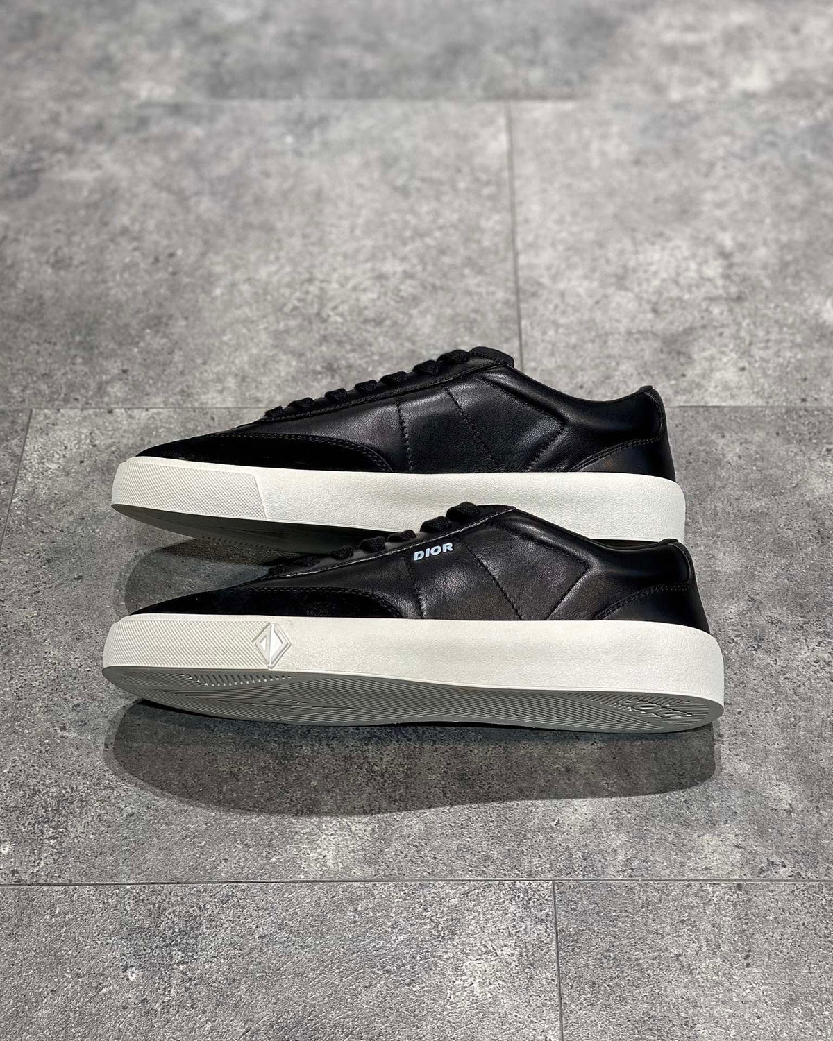 DIO Sneakers