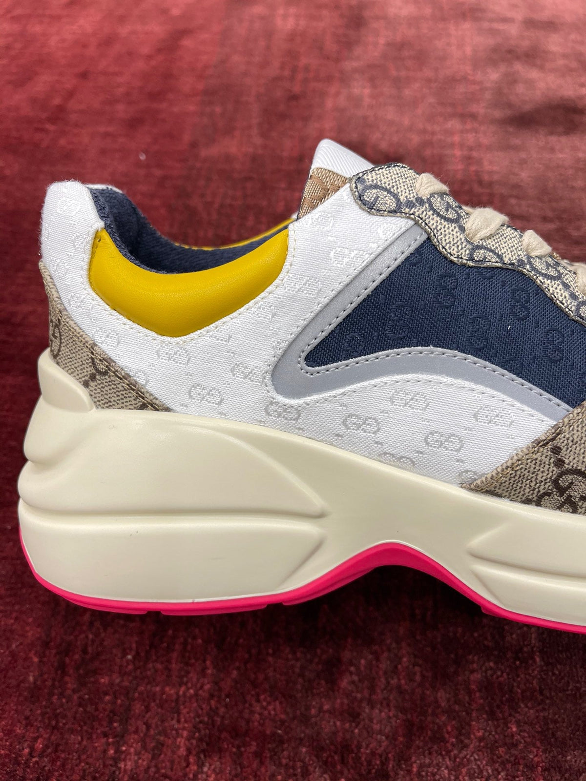 Sneakers & Shoes