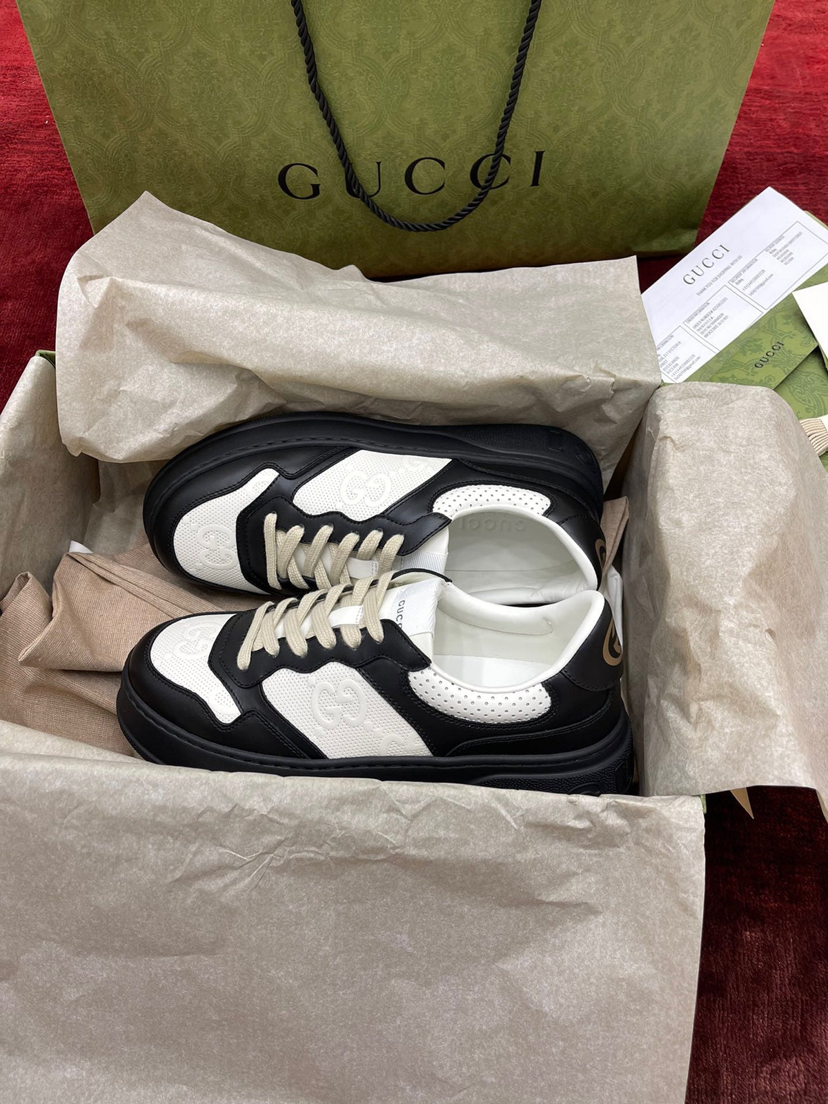 Sneakers & Shoes