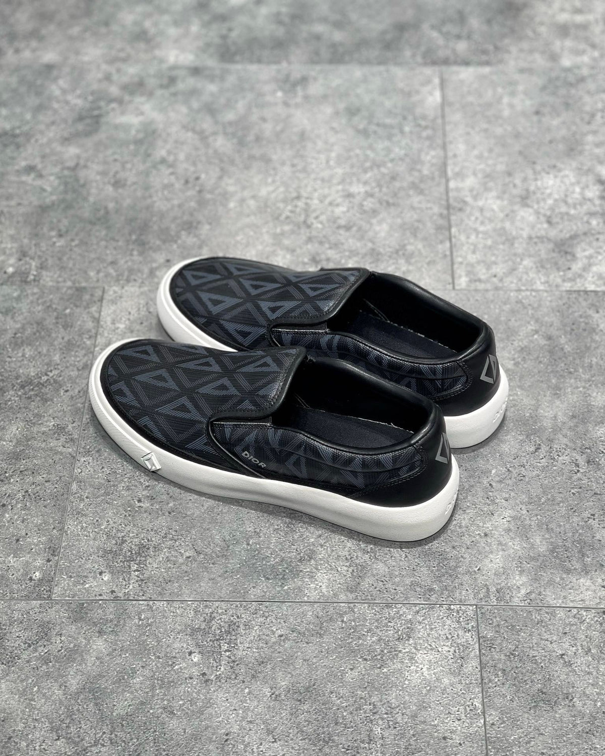 DIO Sneakers