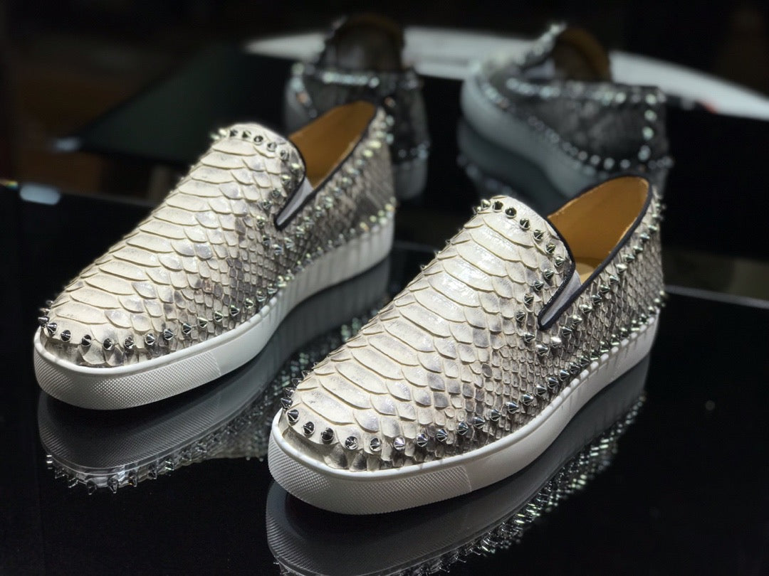 Sneakers & Shoes