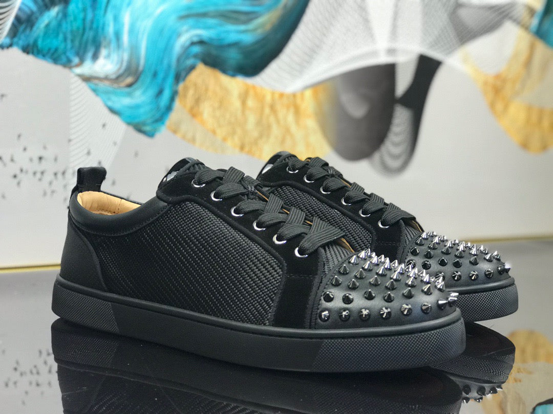 Sneakers & Shoes