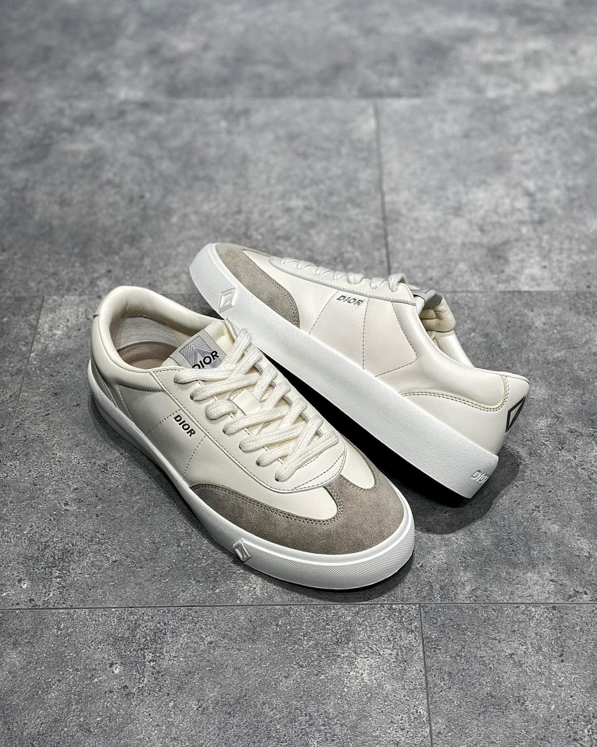 DIO Sneakers