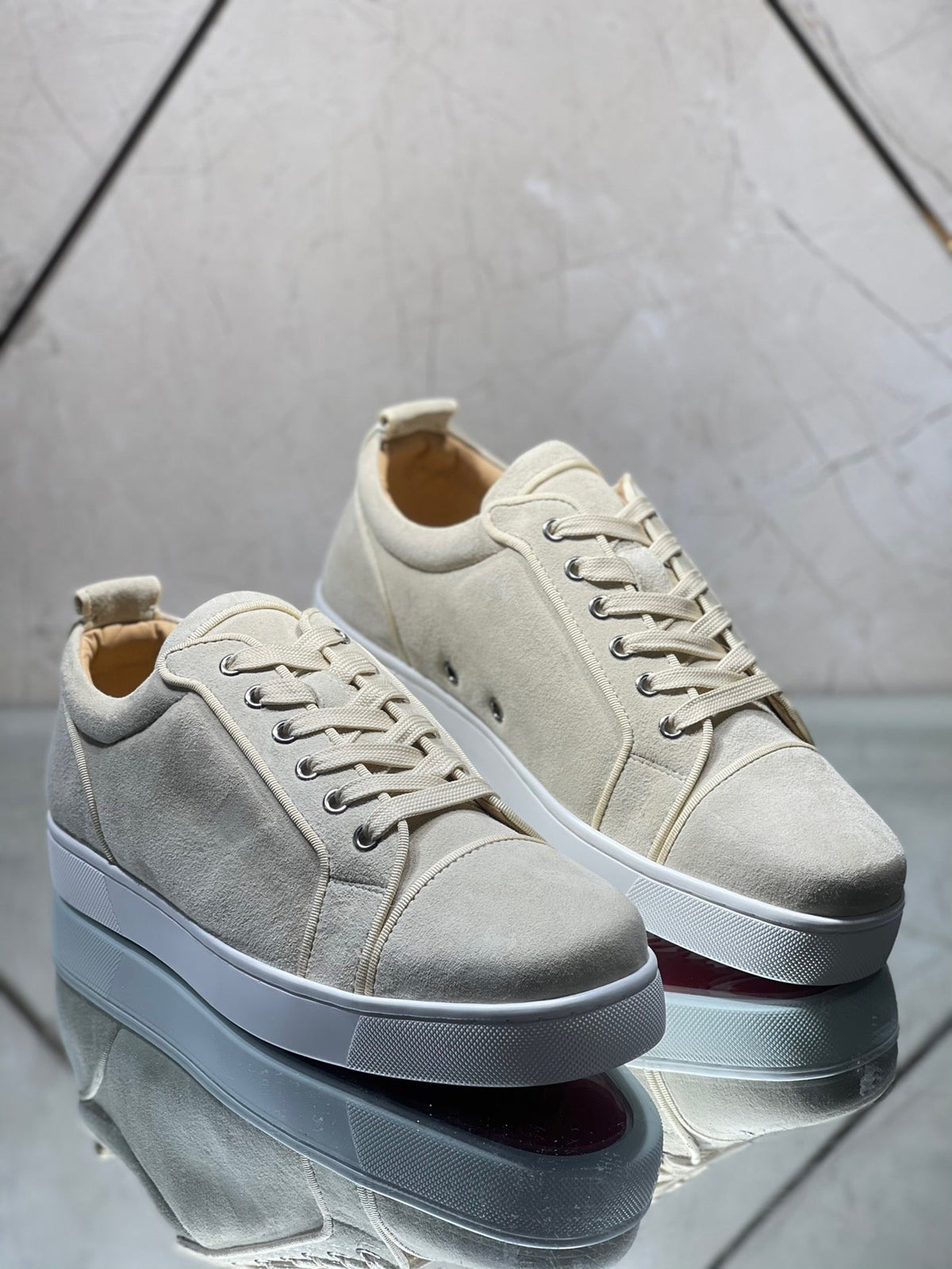 Sneakers & Shoes