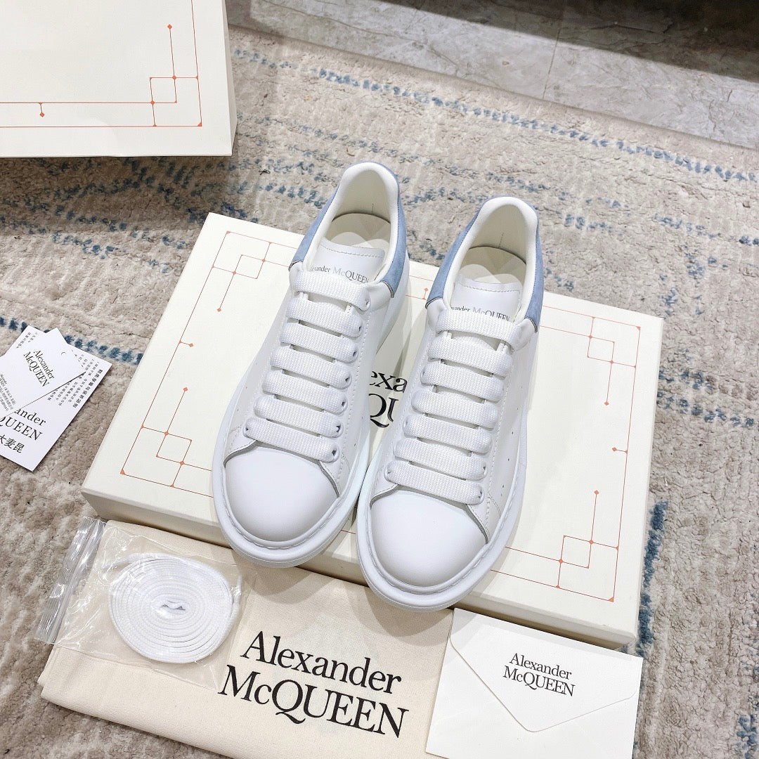 Sneakers & Shoes