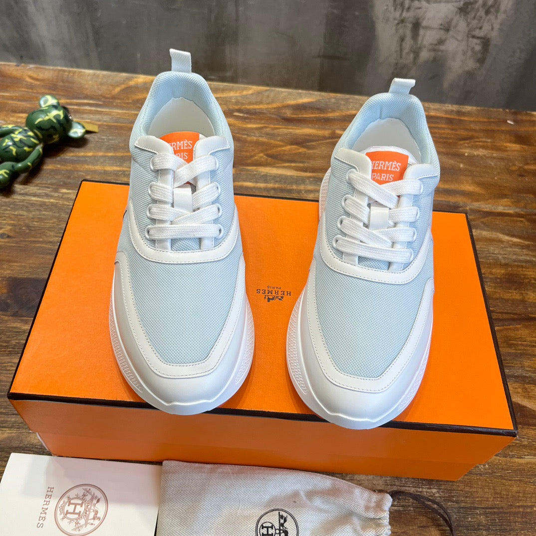 HERM Sneakers