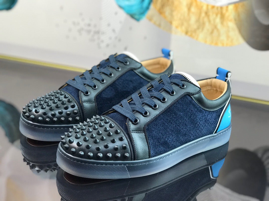 Sneakers & Shoes