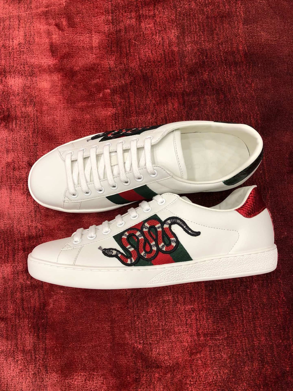 Sneakers & Shoes