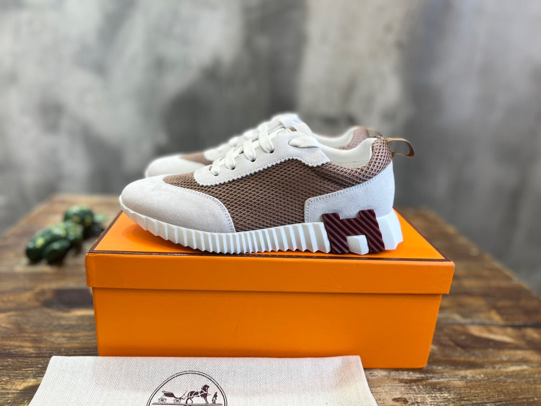 HERM Sneakers