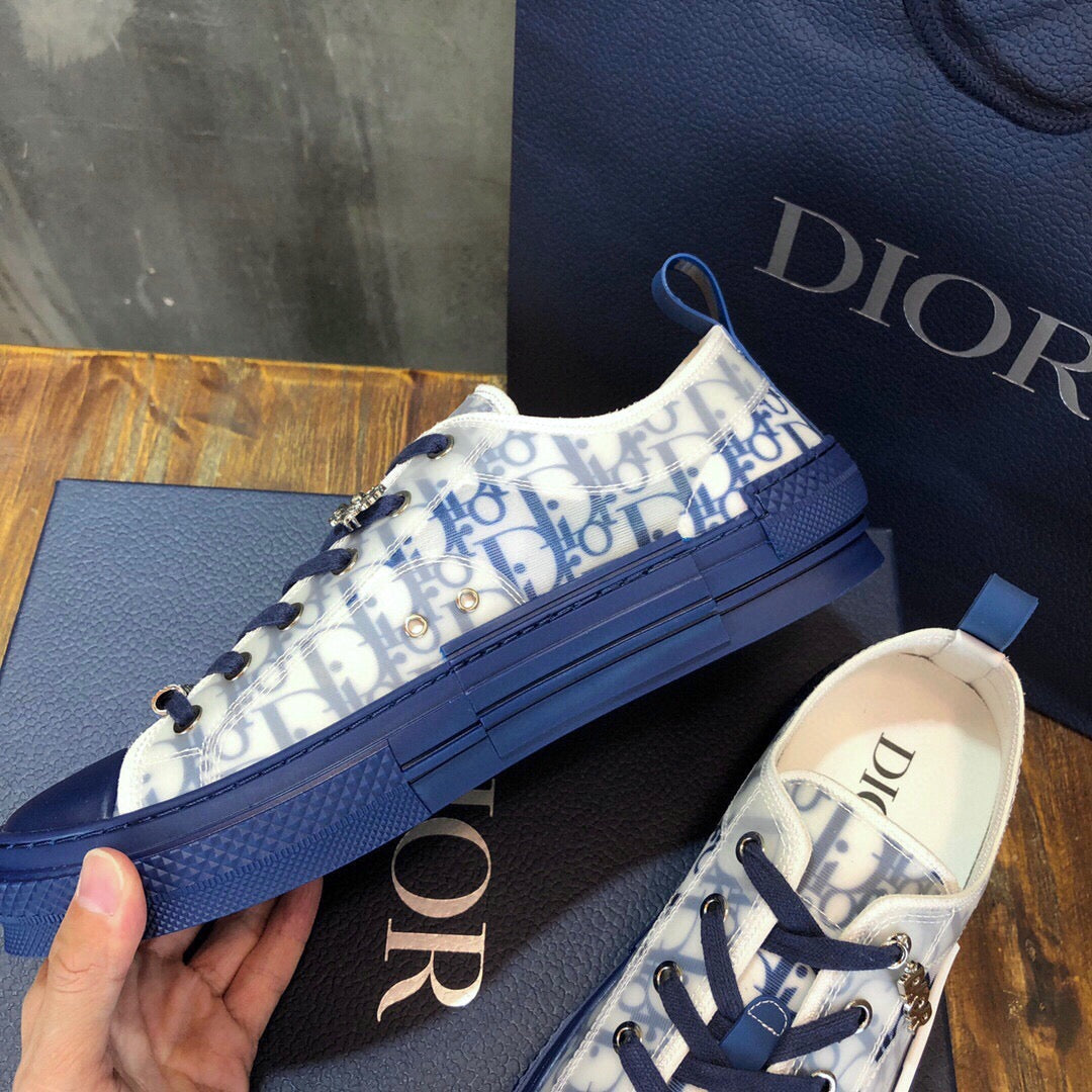 DIO Sneakers