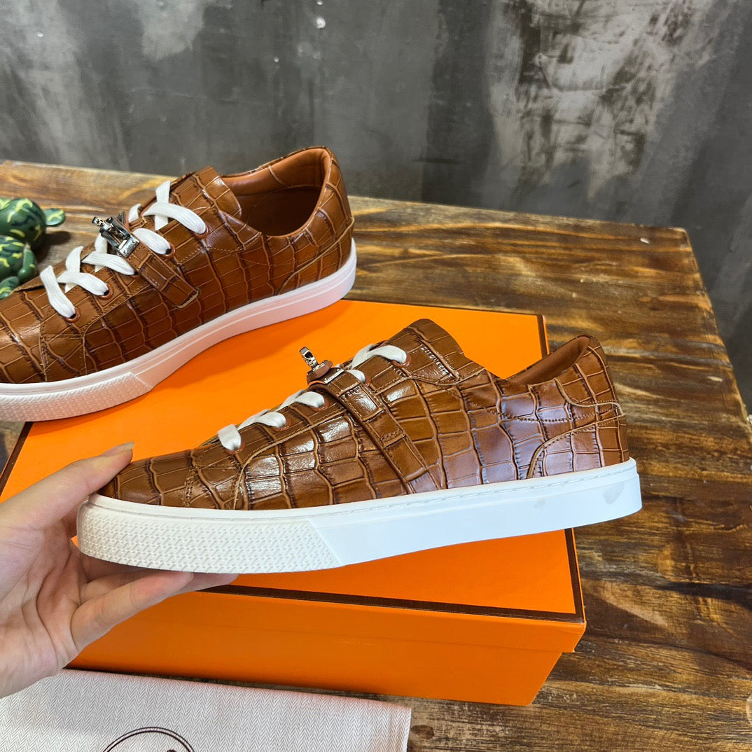 HERM Sneakers