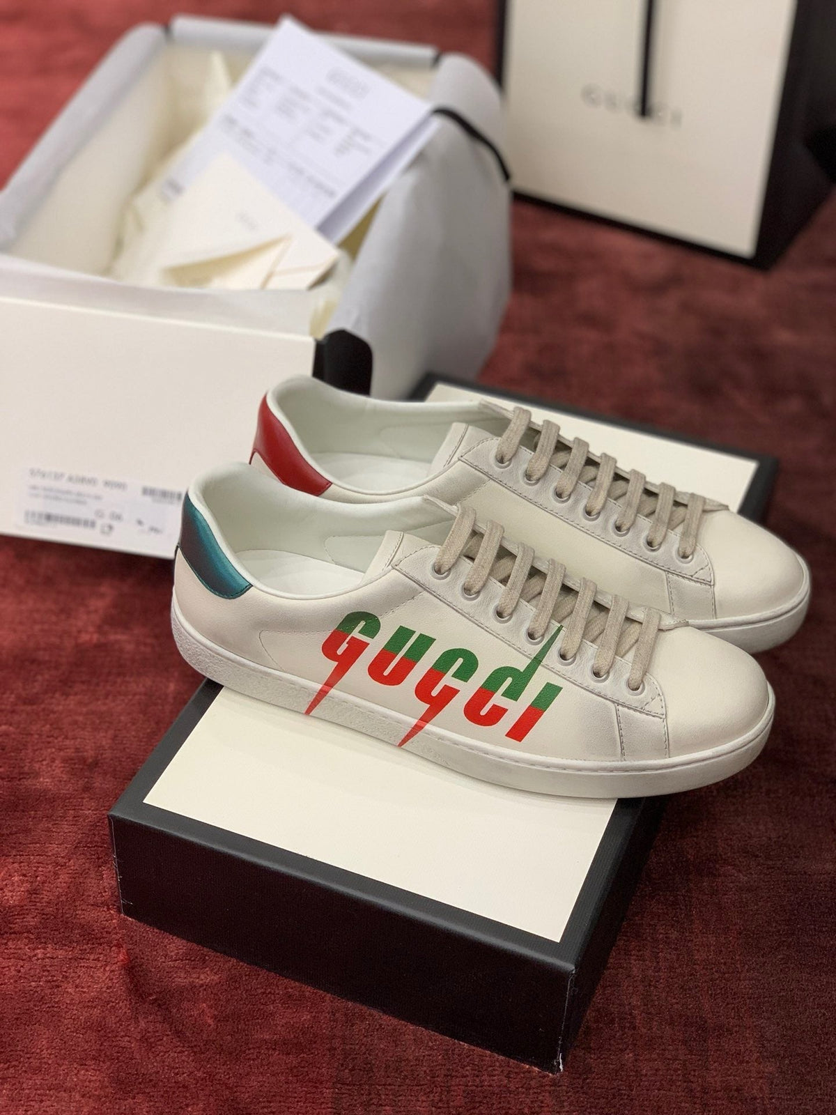 Sneakers & Shoes