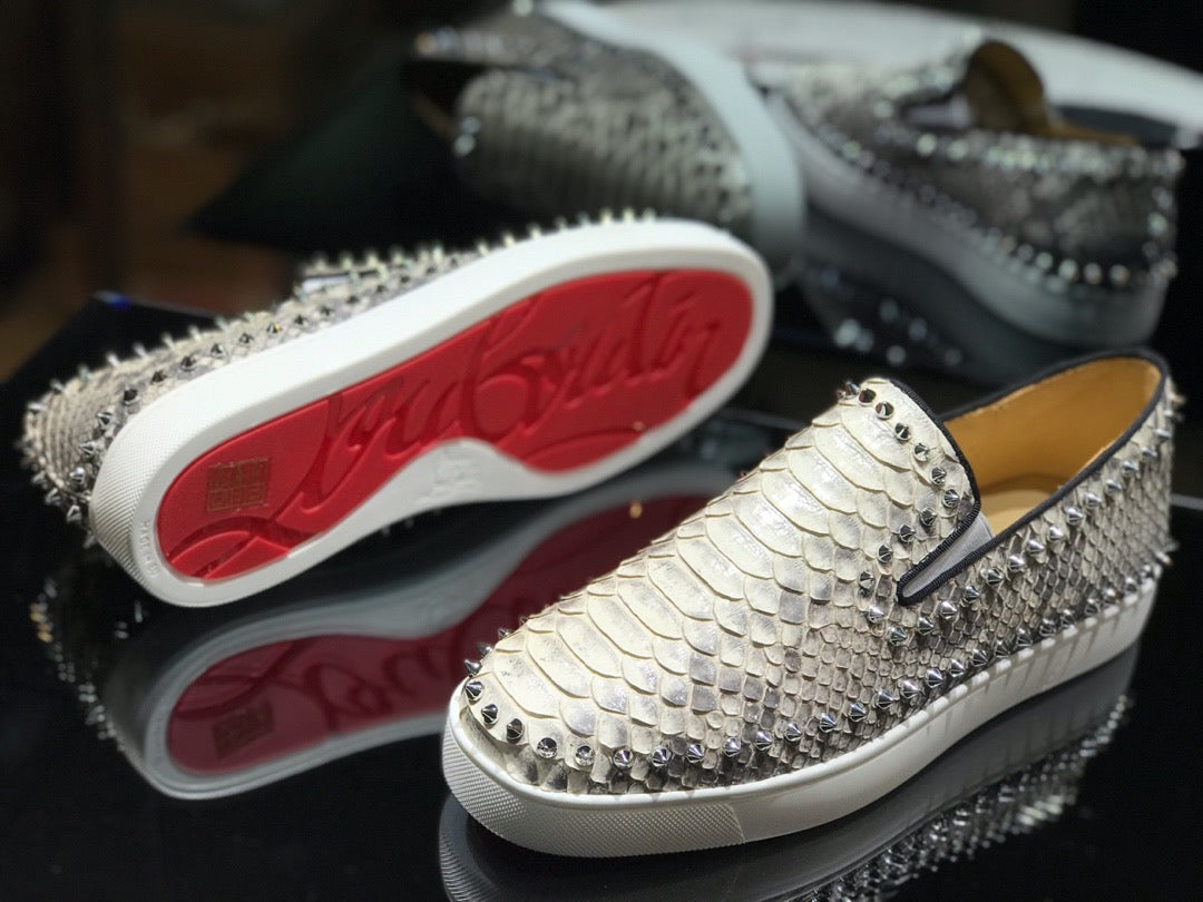 Sneakers & Shoes