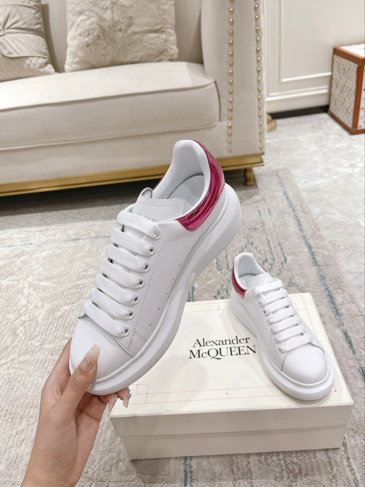 Sneakers & Shoes