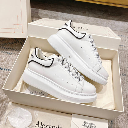 Sneakers & Shoes