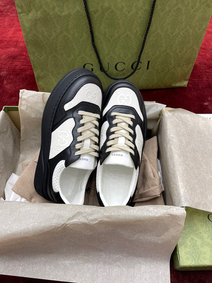 Sneakers & Shoes
