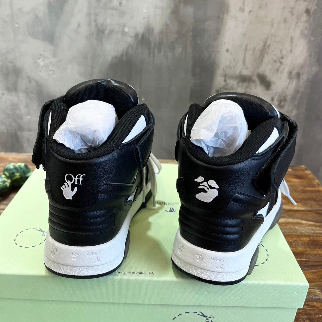 Off-White Sneakers