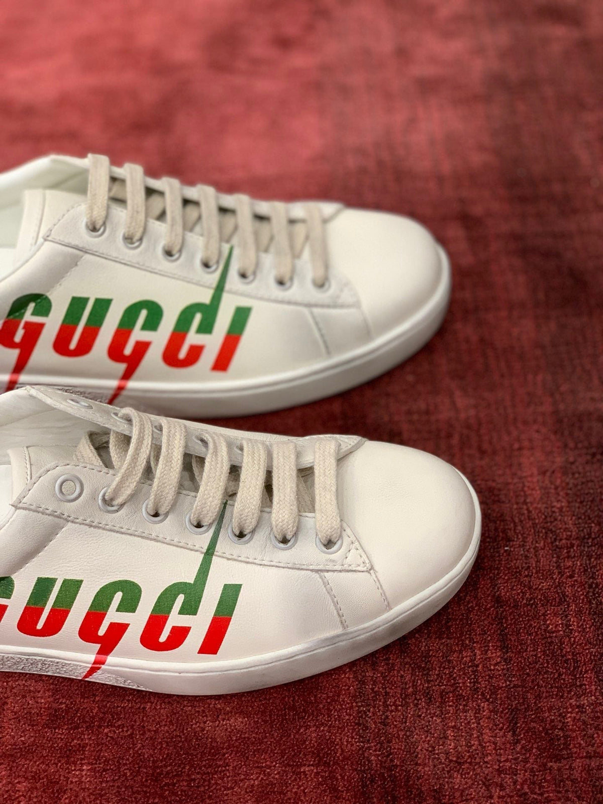 Sneakers & Shoes
