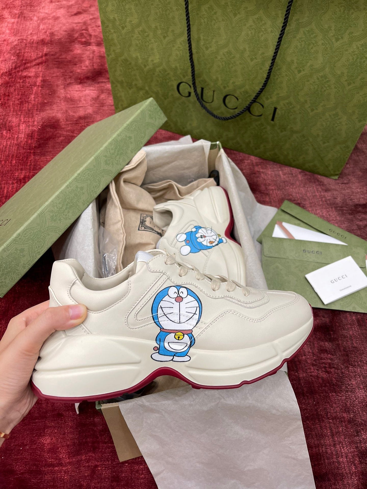 Sneakers & Shoes