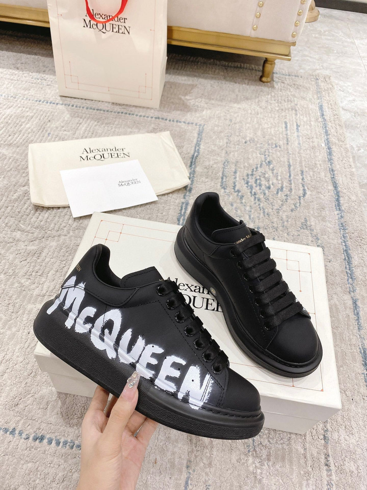 Sneakers & Shoes