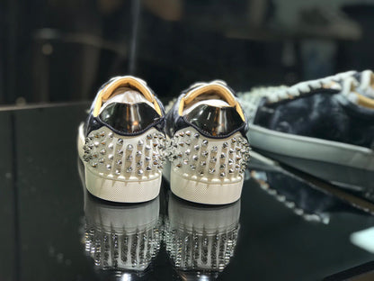 Sneakers & Shoes