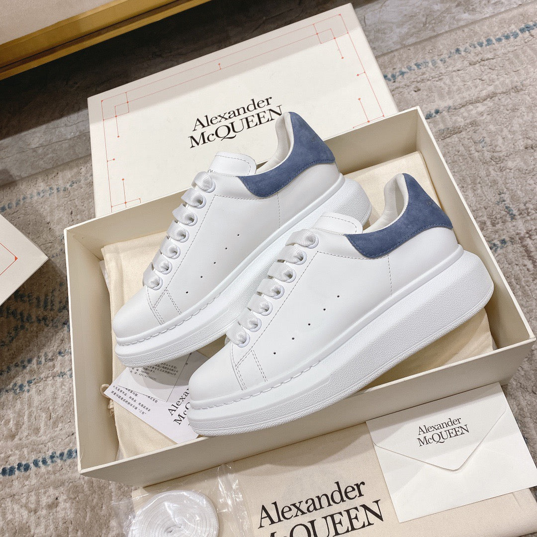 Sneakers & Shoes