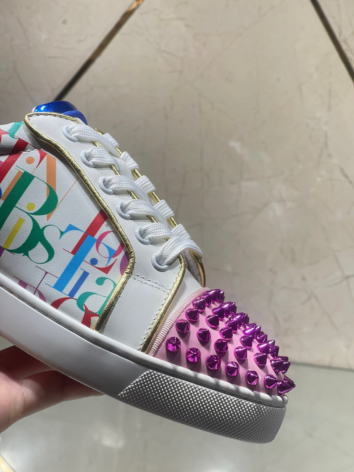 Sneakers & Shoes