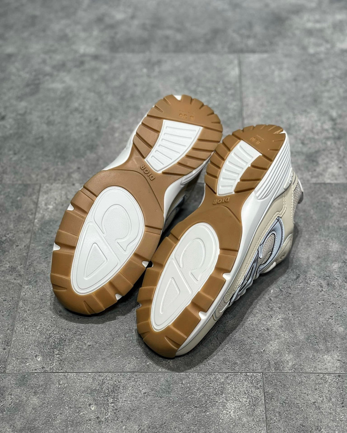 DIO Sneakers