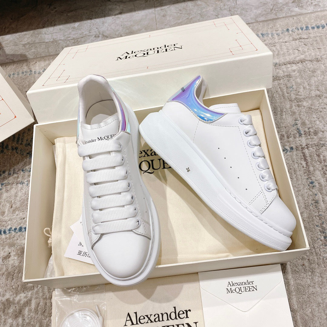 Sneakers & Shoes