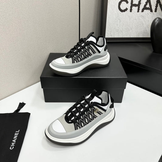 CC 26s Casual Sneakers Black White Gray Fabric Cowhide 626373