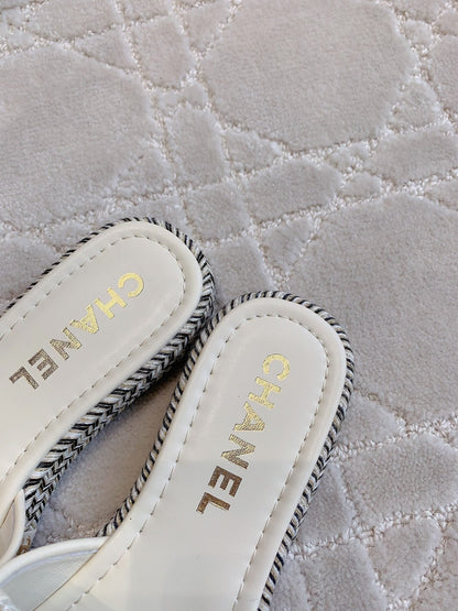 PLATFORM SLIPPERS IN WHITE WOOL AND LAMBSKIN