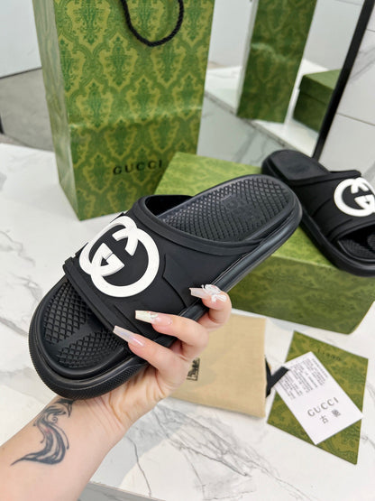 PLATFORM SLIPPERS IN BLACK IMPORTED TPU