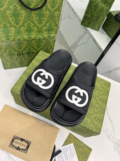 PLATFORM SLIPPERS IN BLACK IMPORTED TPU