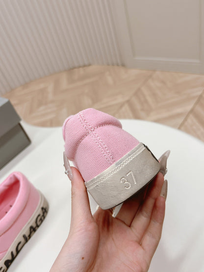 SLIP-ON SNEAKERS GRAFFITI IN PINK CANVAS
