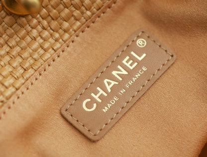 Chanel 2026 Maxi Hobo Bag 28cm Beige Straw Leather 351083
