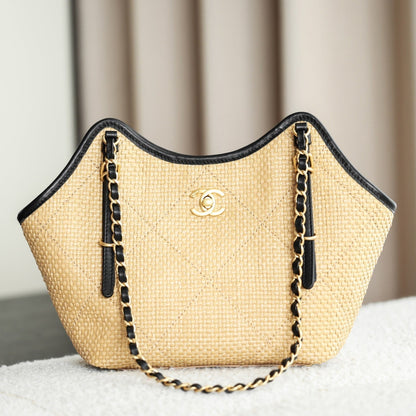 Chanel 2026 Maxi Hobo Bag 28cm Beige Straw Leather 351083