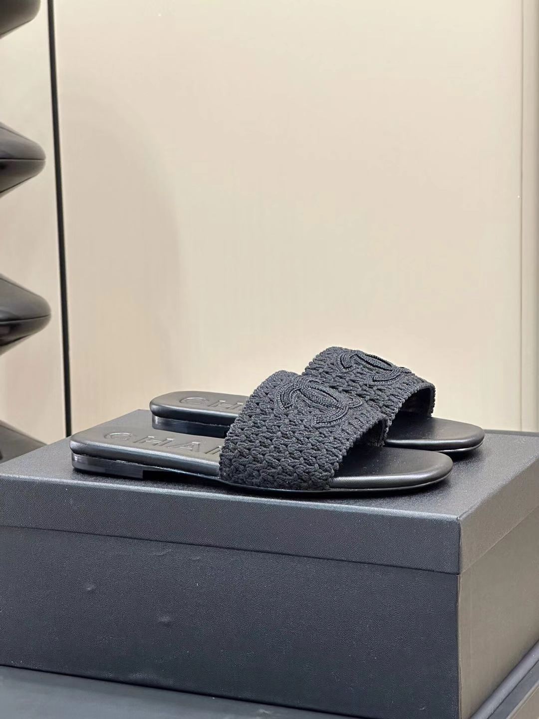 CC WOVEN SLIPPERS BLACK COWHIDE SOLE