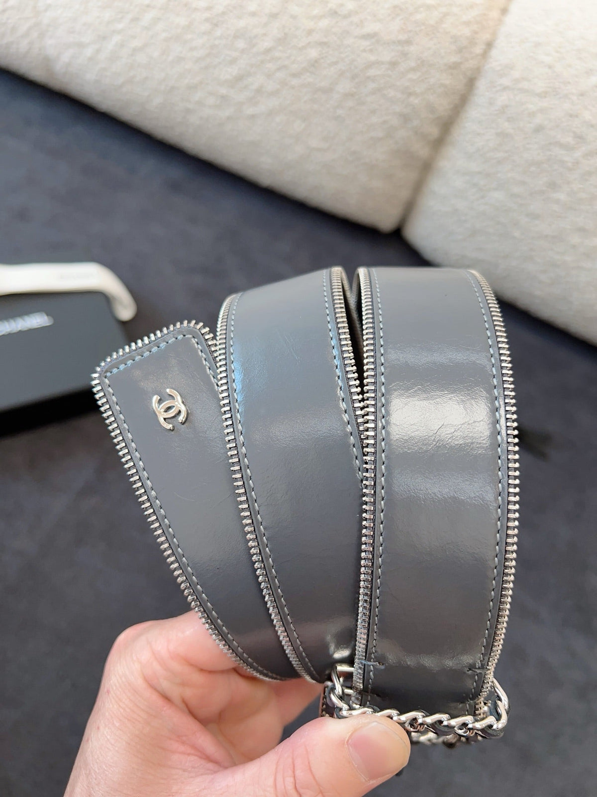 BELT 40MM IN GRAY CALFSKIN WITH INTERWOVEN CHAIN BUCKLE ZIPPER IN TRIM SILVER HARDWARE