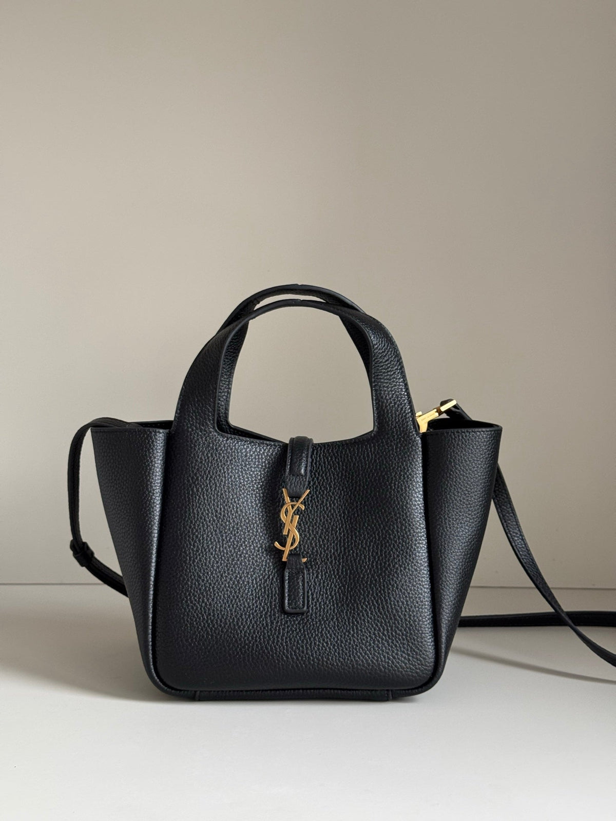YSL 2026 Saint Laurent Le 5 à 7 Baby Bea 18cm Suede And Leather