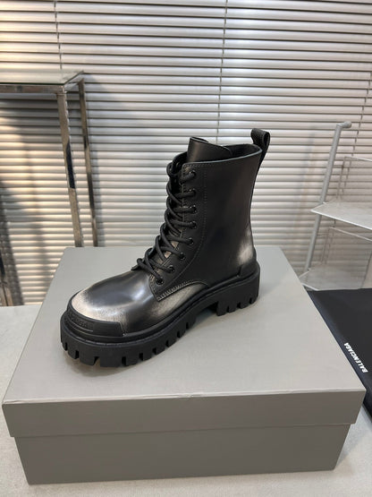 CHUNKY BOOTS IN BLACK MIX WHITE SMOOTH CALFSKIN