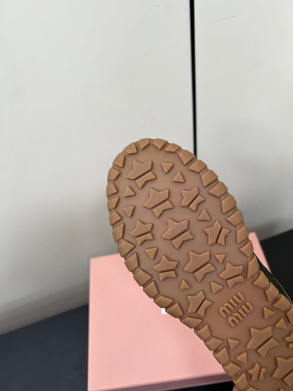 TYRE SNEAKERS IN DARK GREEN TECHNICAL FABRIC AND SUEDE WITH STICKER