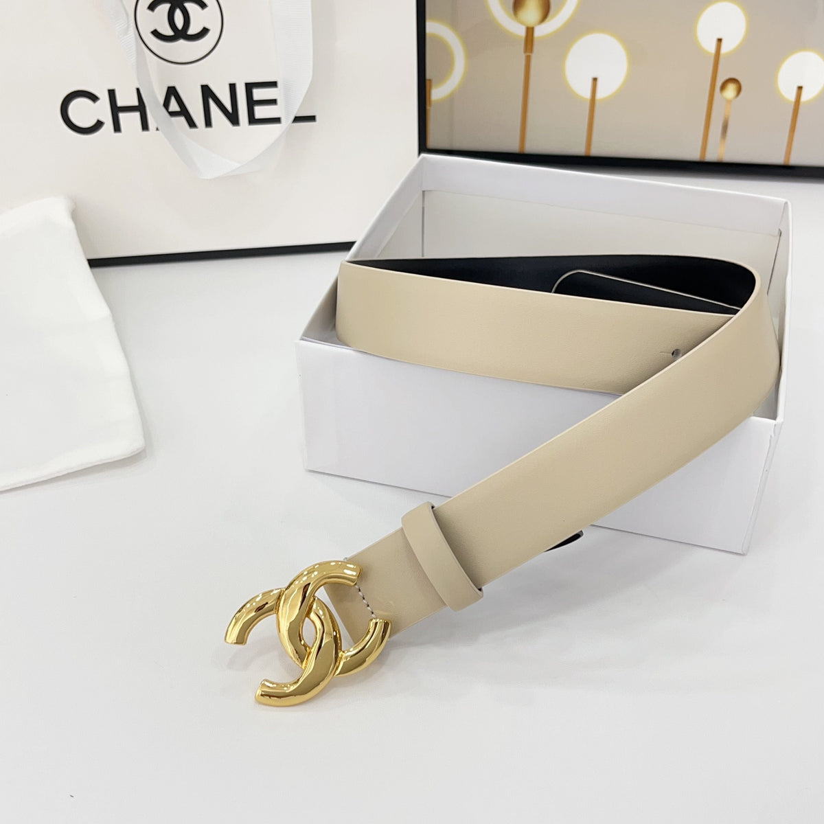 DOUBLE C BELT 30MM IN BEIGE CALFSKIN WITH SHINY GOLD BUCKLE